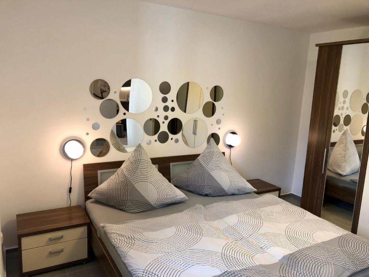 Erdgeschoss-Appartement Mit Seeterasse Ahrensbok Dış mekan fotoğraf