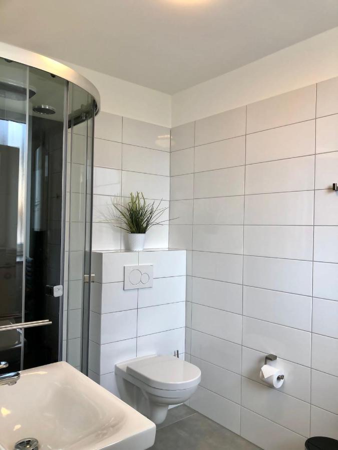 Erdgeschoss-Appartement Mit Seeterasse Ahrensbok Dış mekan fotoğraf