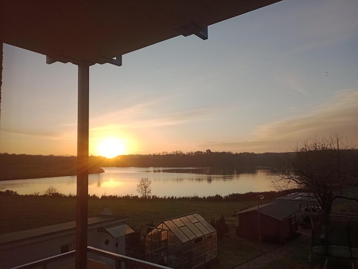 Erdgeschoss-Appartement Mit Seeterasse Ahrensbok Dış mekan fotoğraf